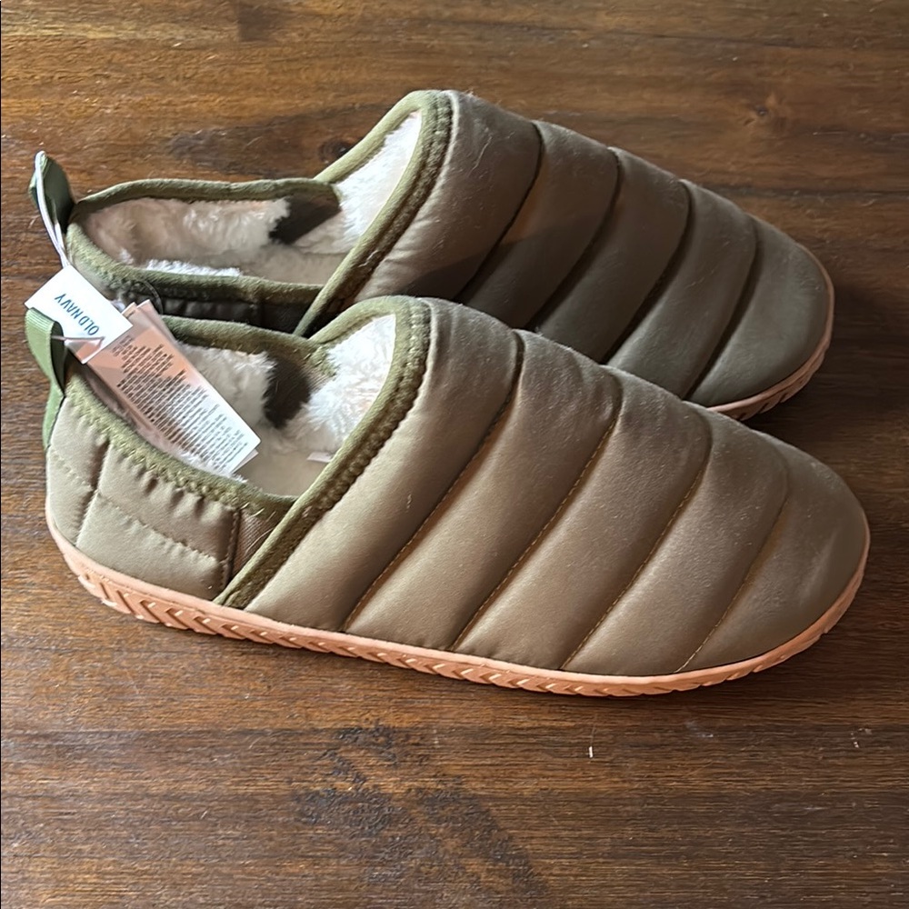 Old Navy Olive Green Quilted Slippers
